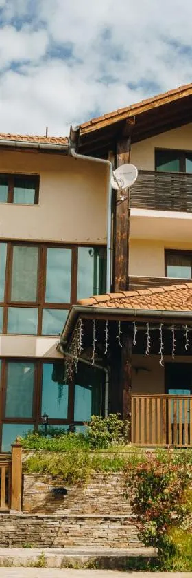 Vila Gardenia，位于Gumoshtnik的酒店
