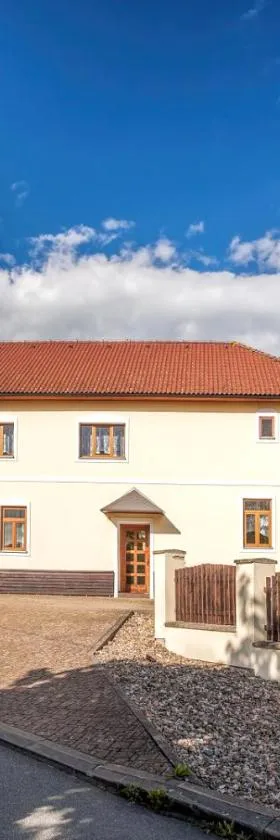 Pension U Lípy，位于Rovečné的酒店