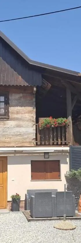 Holiday Homes 4N，位于Gornje Jesenje的酒店