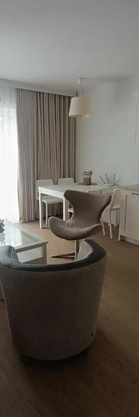 Apartamenty nad jeziorem Nyskim - Orzechowa 22，位于Skorochów的酒店