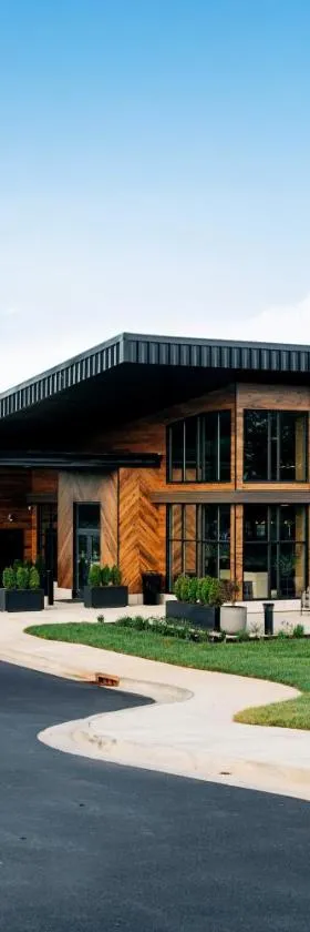 The Trail Hotel，位于巴兹敦的酒店