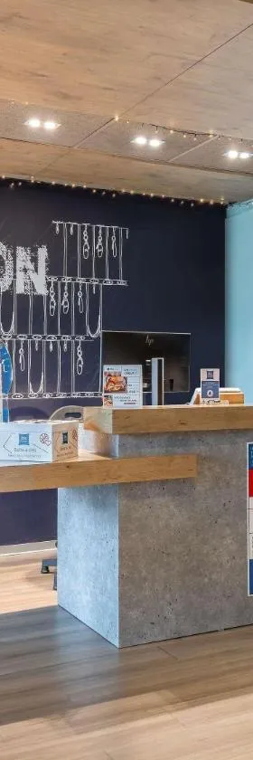 宜必思卡恩蒙德维尔经济酒店，位于蒙德维尔的酒店