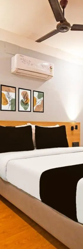Super Townhouse Hill Cart Road Siliguri，位于西里古里的酒店