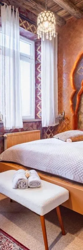Apartmány v Podzámčí v blízkosti zámku Blatná，位于布拉特纳的酒店