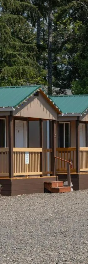 Far West Cabin-Tiny Homes Rental，位于福克斯的酒店