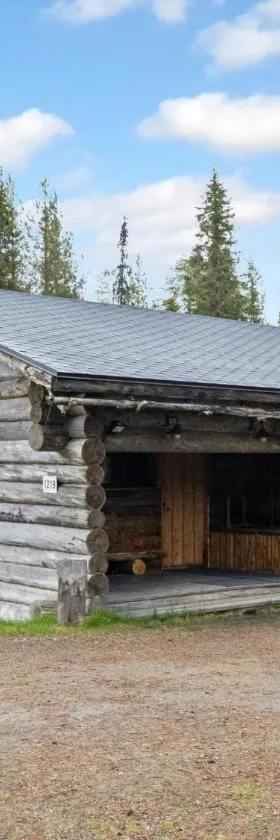 Holiday Home Metsä-luosto by Interhome，位于洛斯托的酒店
