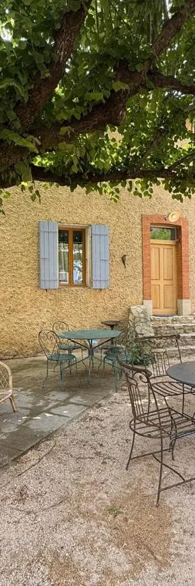 Le Clos des Pigières，位于维逊拉洛梅尼的酒店