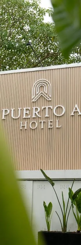 Hotel PUERTO A，位于瓜莱瓜伊丘的酒店