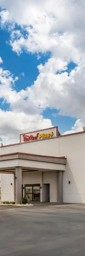 Red Roof Inn Bourbonnais，位于Bourbonnais的酒店