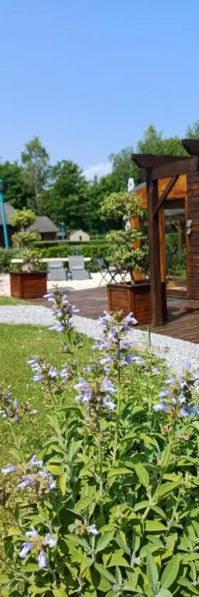 Gîte classé deux étoiles gite de France n 17 Signy-le-Petit，位于Signy-le-Petit的酒店