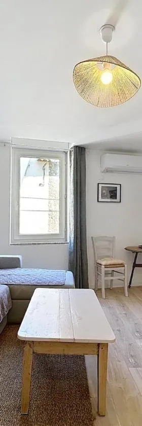 Le Lies - Appartement proche de la mer，位于Salles-d'Aude的酒店
