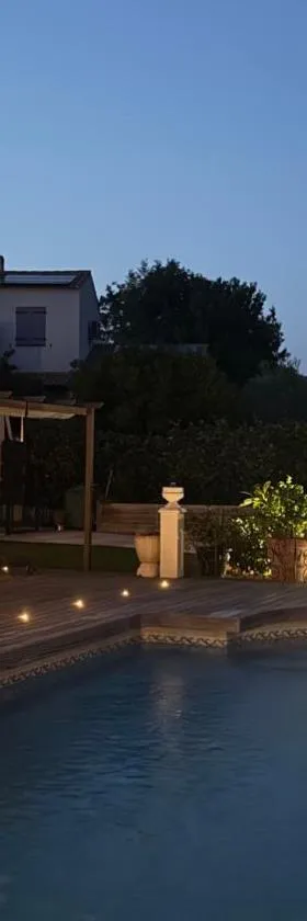 Maison d'hôtes Hippone，位于南莱潘的酒店