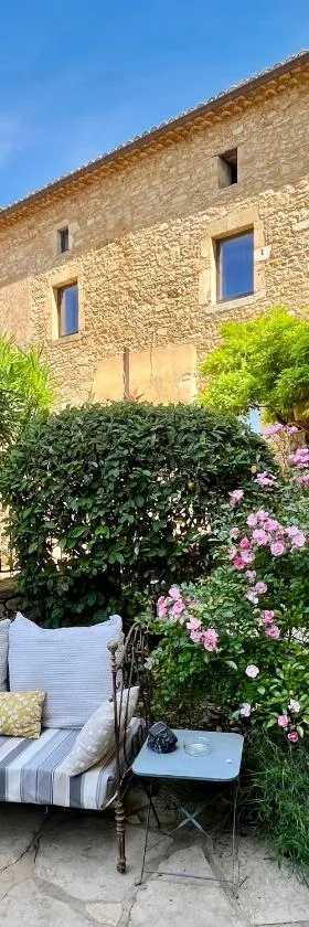 La maison de Nôtre Dame 4，位于Aigaliers的酒店
