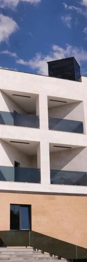 Sim Plaza Hotel，位于Ejmiatsin的酒店