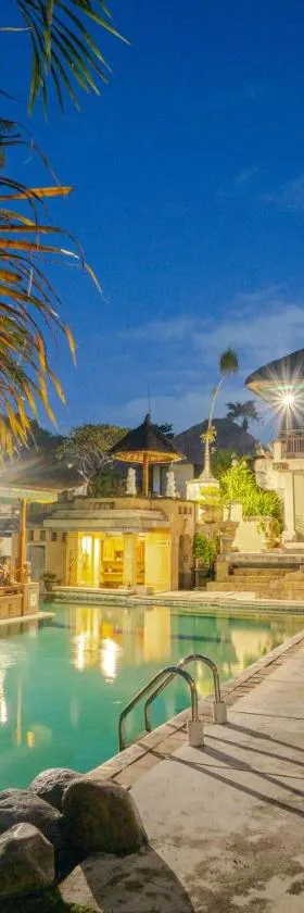 Alam Puri Art Museum and Villas，位于Darmasaba的酒店