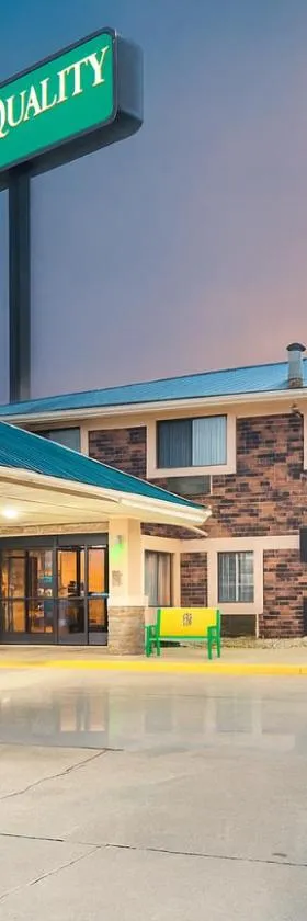 Quality Inn & Suites，位于丹维尔的酒店