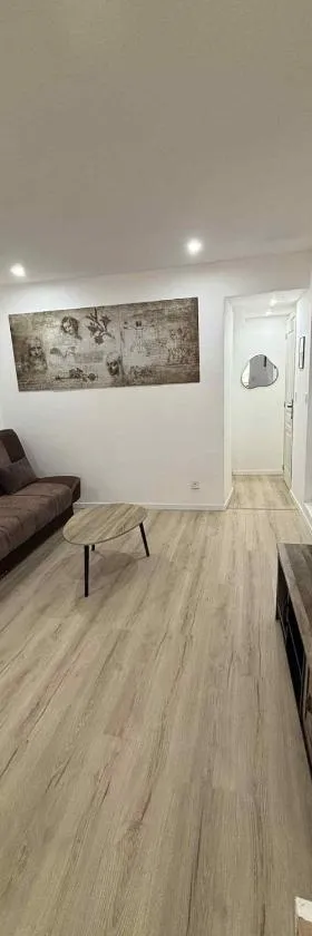 Bel appartement à Riez，位于里耶的酒店