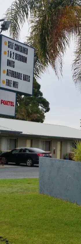 日升汽车旅馆，位于Barooga的酒店