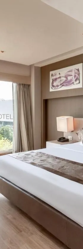 Hi Hotel，位于Makkasan的酒店