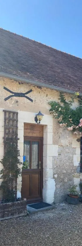 Sunflower Cottage，位于Genneteil的酒店