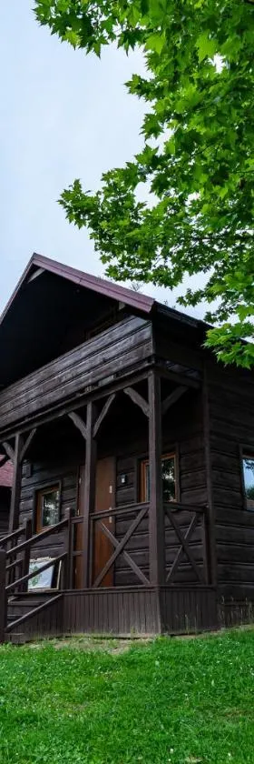 Domki Winnica Maria Anna，位于Wyżne的酒店