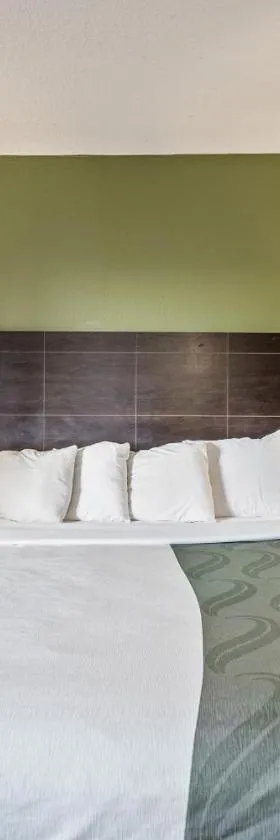 Coratel Suites，位于威奇托的酒店
