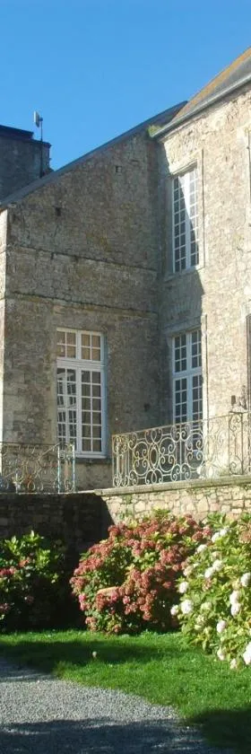 Le Chateau de Claids，位于Saint-Patrice-de-Claids的酒店