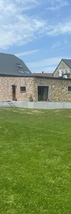 Gîte du Fenil，位于洛布的酒店