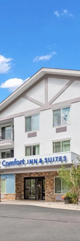 Comfort Inn & Suites Glenwood Springs On The River，位于格伦伍德温泉的酒店