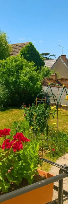 Petite maison étape Loire à vélo ou Compostelle，位于莫讷的酒店