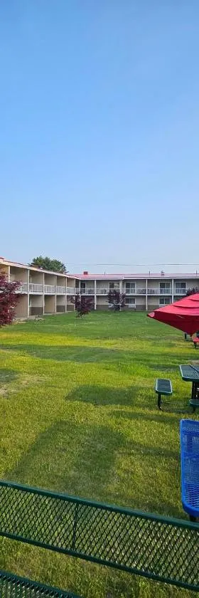 Center Street Value Inn，位于奥本的酒店