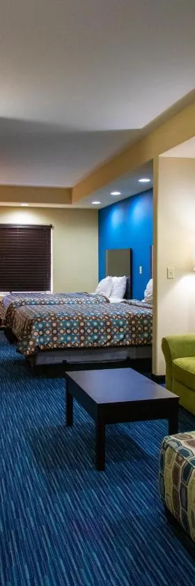 Karnes City Lodge，位于Karnes City的酒店
