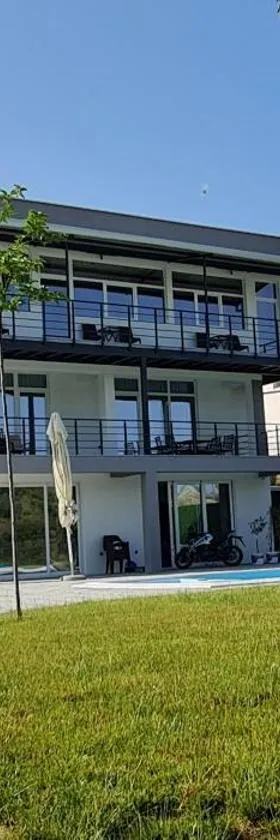 Tashev Apartments，位于韦莱斯的酒店