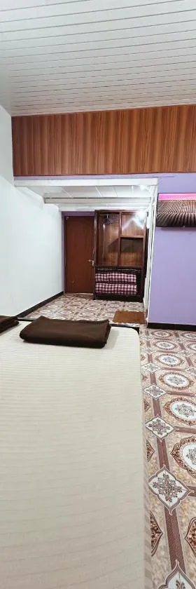 Konkan Central Kankavali - Home Stay，位于Kankauli的酒店