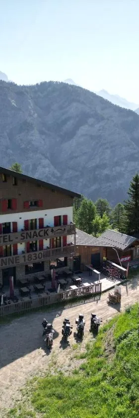 Chalet Sainte Anne，位于Condamine-Châtelard的酒店