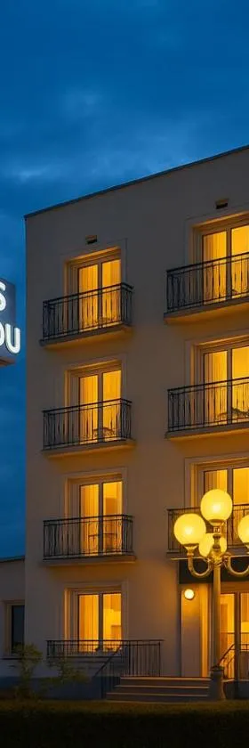 Cit'Hotel Logis De Brou, Bourg en Bresse，位于布雷斯地区布尔格的酒店