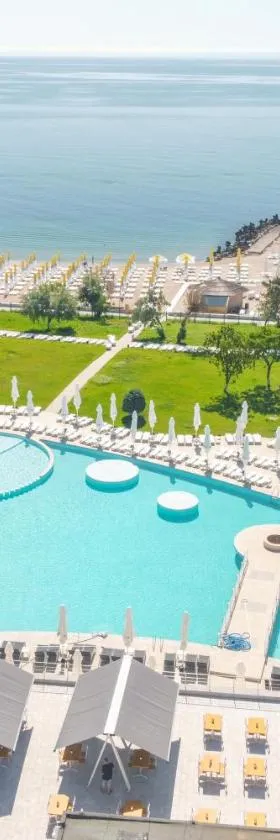 Safir Blue Resort，位于萨图恩的酒店