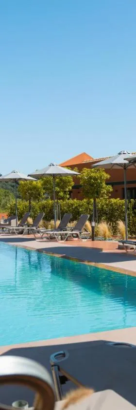 Cape Resort，位于佩罗德斯的酒店