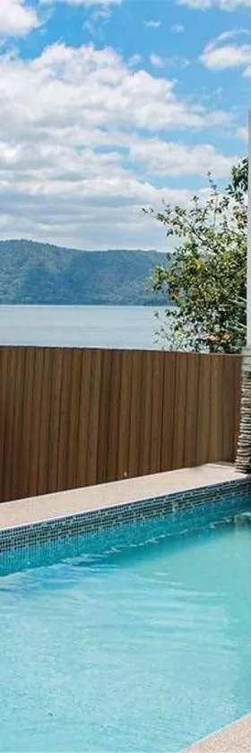Rancho Chanel, Lago de Coatepeque，位于El Congo的酒店
