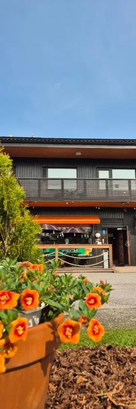 博特尼亚酒店和餐厅，位于Kruunupyy的酒店