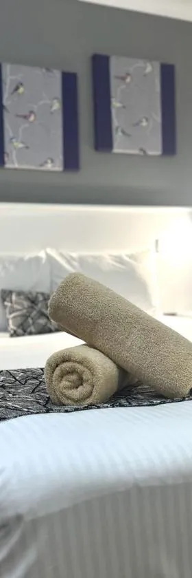 罗斯伯恩花园汽车旅馆，位于伍尔古尔加的酒店
