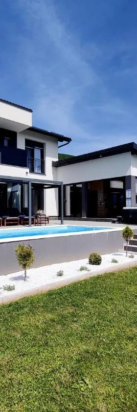Villa Biser Gacke，位于Sinac的酒店
