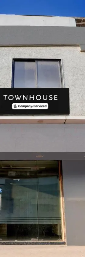 Super Townhouse Adityapuram Gwalior，位于瓜廖尔的酒店