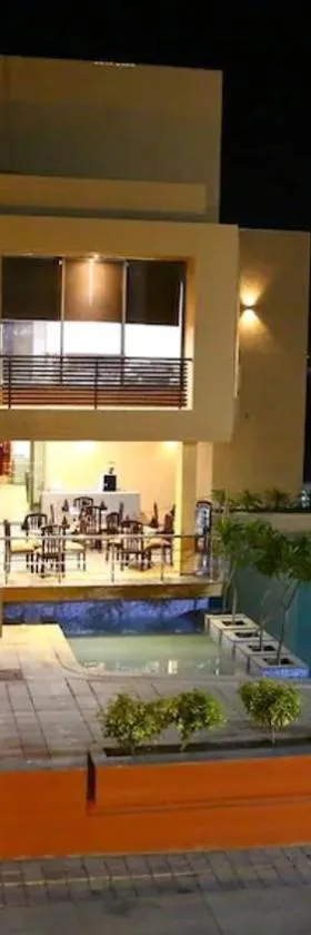 Palette The Royal Castle Resort Rajkot，位于拉杰果德的酒店
