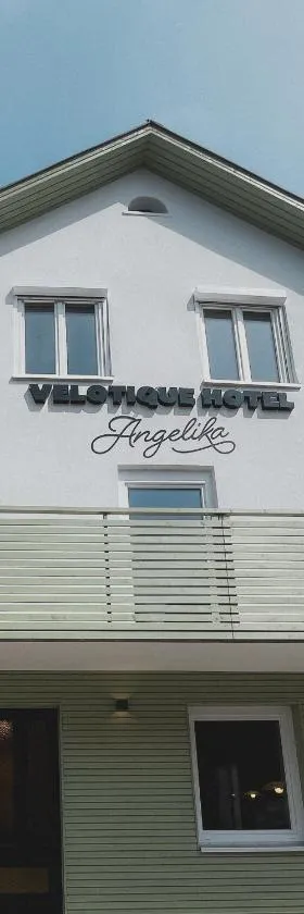 Velotique Hotel Angelika，位于哈德的酒店