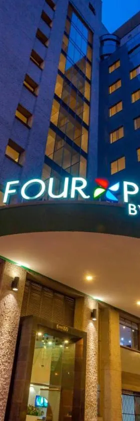 Four Points by Sheraton Medellín，位于麦德林的酒店