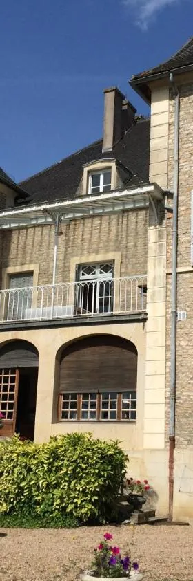 庄园住宿加早餐旅馆，位于Champagny-sous-Uxelles的酒店