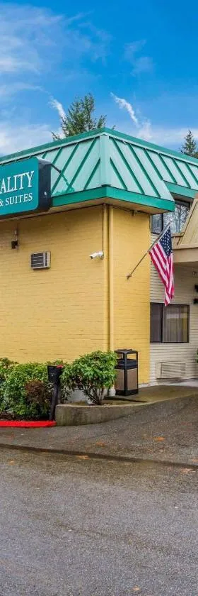 Quality Inn & Suites Lacey Olympia，位于莱西的酒店