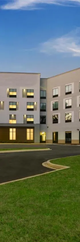 Hampton Inn & Suites By Hilton Decatur，位于迪凯特的酒店