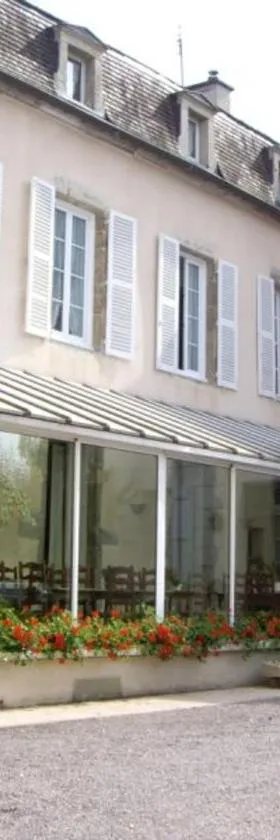 Hôtel des Cymaises，位于欧苏瓦地区瑟米的酒店
